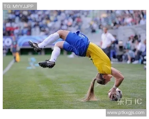 足球明星的后空翻技艺揭秘与精彩瞬间回顾 足球明星的后空翻技艺揭秘与精彩瞬间回顾